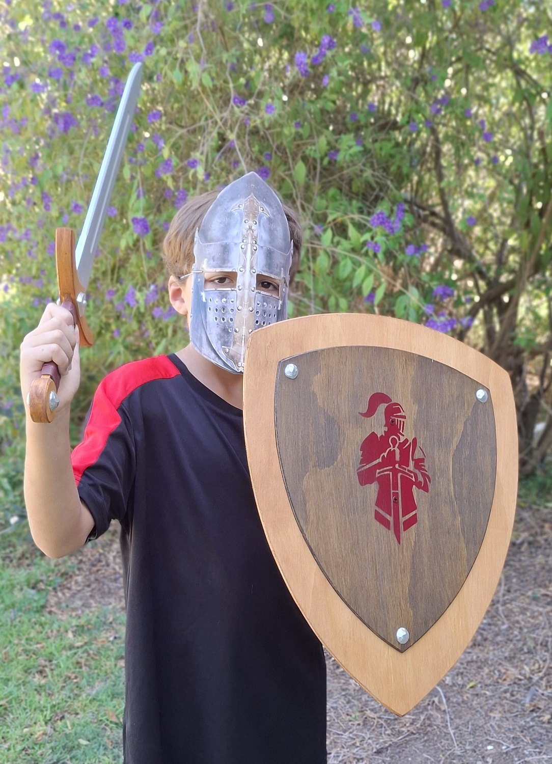 wooden knights medieval shield and wooden sword set for boys and kids for medieval costumes, fancy dress and halloween costumes or birthday gifts for boys